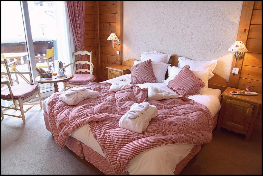 Chalet-Hotel La Marmotte, La Tapiaz & Spa, The Originals Relais Les Gets Bilik gambar